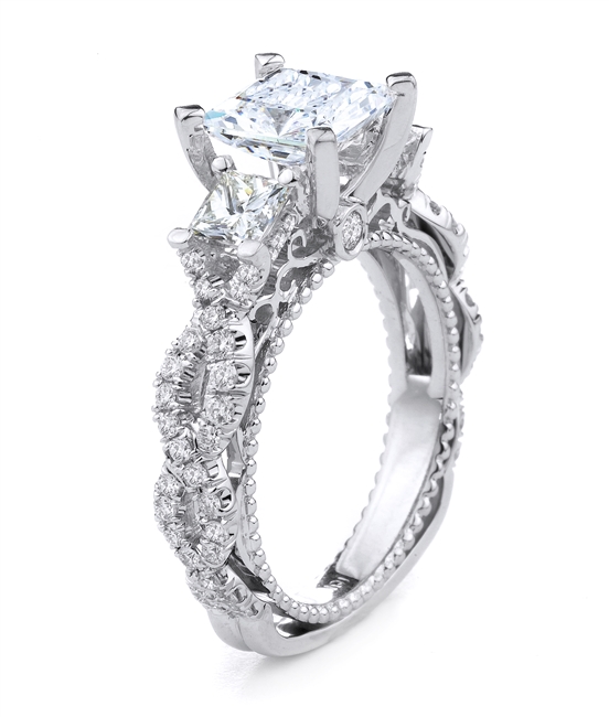 18KT.W ENGAGEMENT RING PRN-0.64CT RD-0.58CT